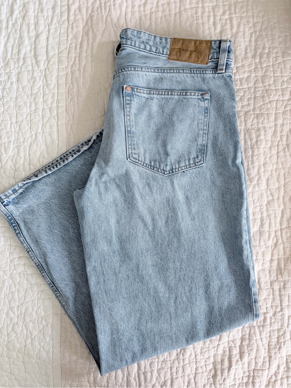 Light Wash Women’s Jeans – Classic Baggy Fit